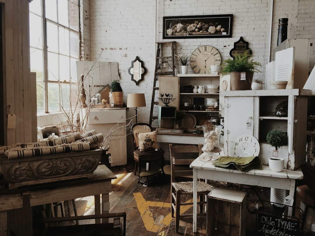 Why Antique Decor Mixes Eras